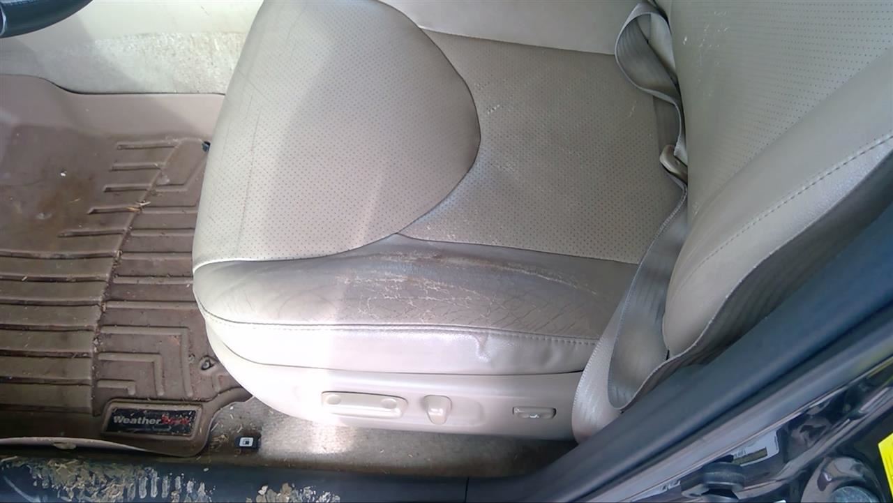https://f005.backblazeb2.com/file/img-partshotlines-com/Inventory/EX878/Vehicle/8028213_12.jpg