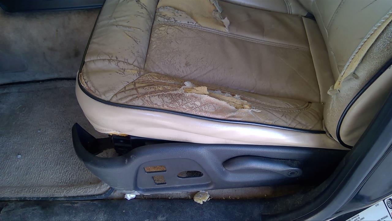 https://f005.backblazeb2.com/file/img-partshotlines-com/Inventory/EX878/Vehicle/8028476_12.jpg