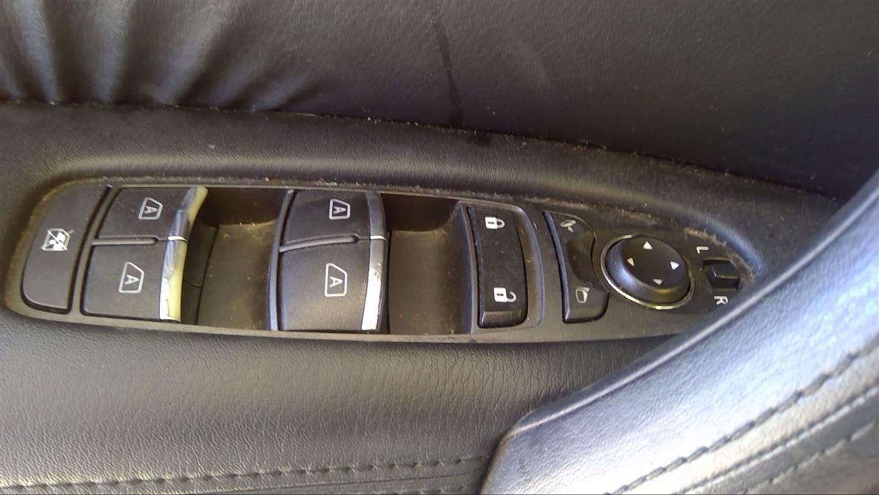 https://f005.backblazeb2.com/file/img-partshotlines-com/Inventory/EX878/Vehicle/8028530_07.jpg
