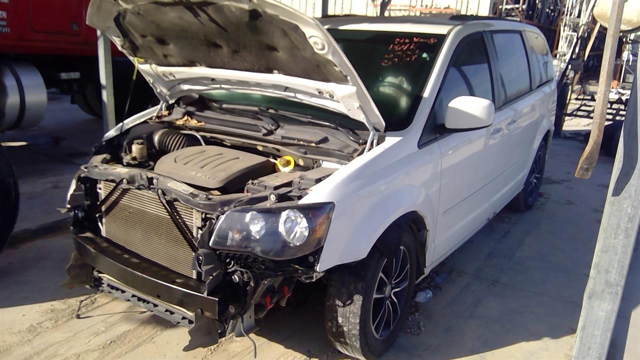 https://f005.backblazeb2.com/file/img-partshotlines-com/Inventory/EX878/Vehicle/8029426_08.jpg