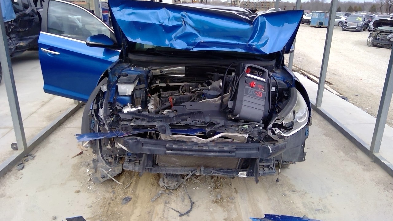 https://f005.backblazeb2.com/file/img-partshotlines-com/Inventory/EX878/Vehicle/8029729_01.jpg