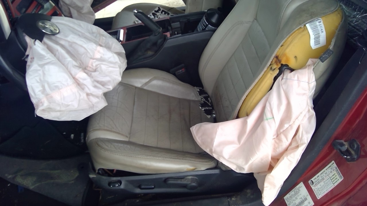 https://f005.backblazeb2.com/file/img-partshotlines-com/Inventory/EX878/Vehicle/8029798_04.jpg