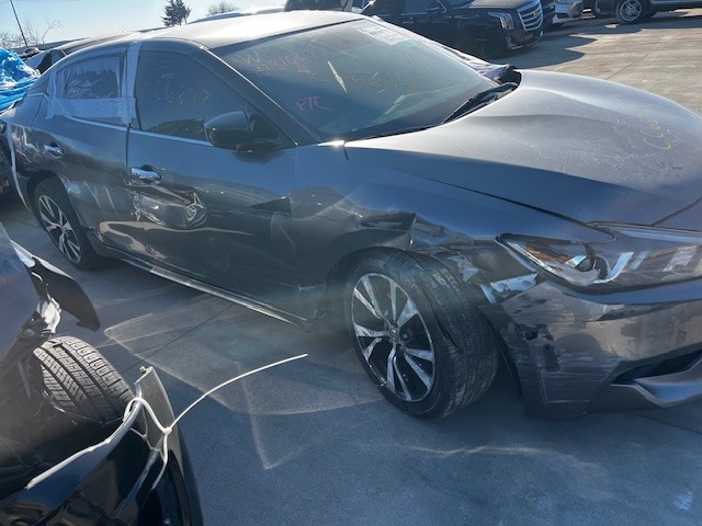 https://f005.backblazeb2.com/file/img-partshotlines-com/Inventory/EX881/Vehicle/11382_01.jpg
