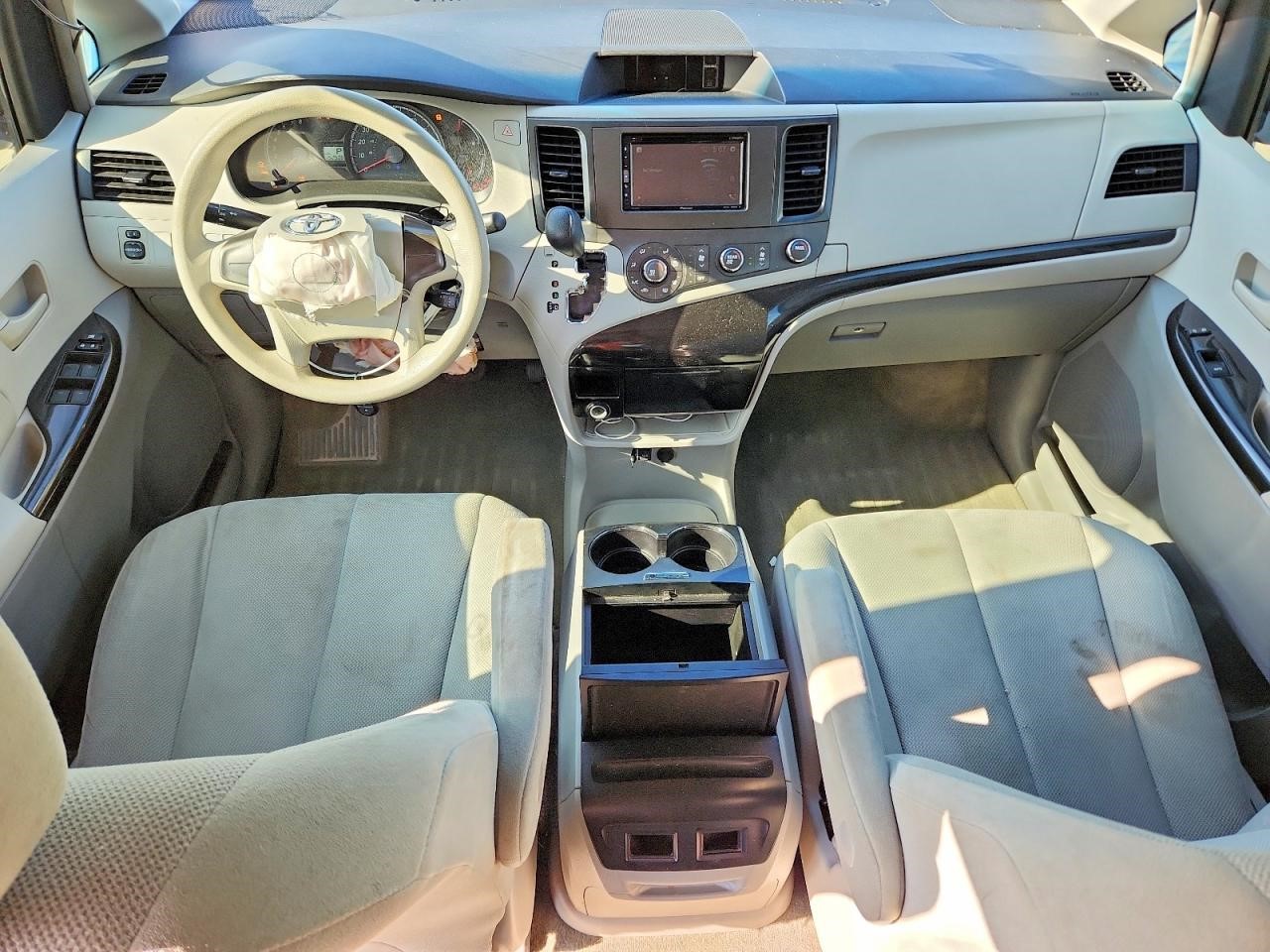 https://f005.backblazeb2.com/file/img-partshotlines-com/Inventory/EX881/Vehicle/12388_03.jpg