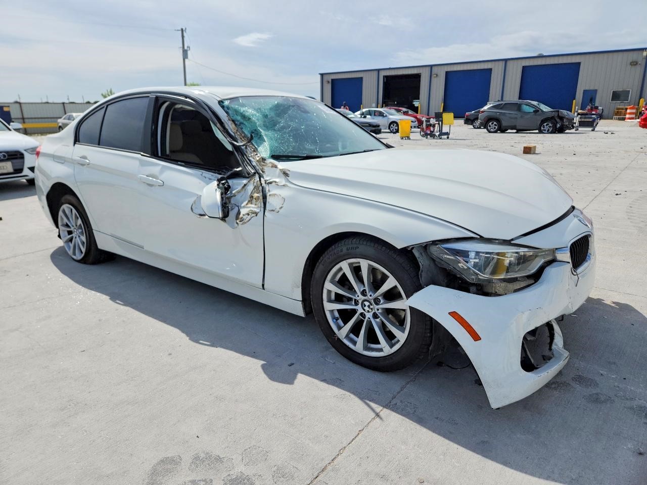 https://f005.backblazeb2.com/file/img-partshotlines-com/Inventory/EX881/Vehicle/12496_04.jpg