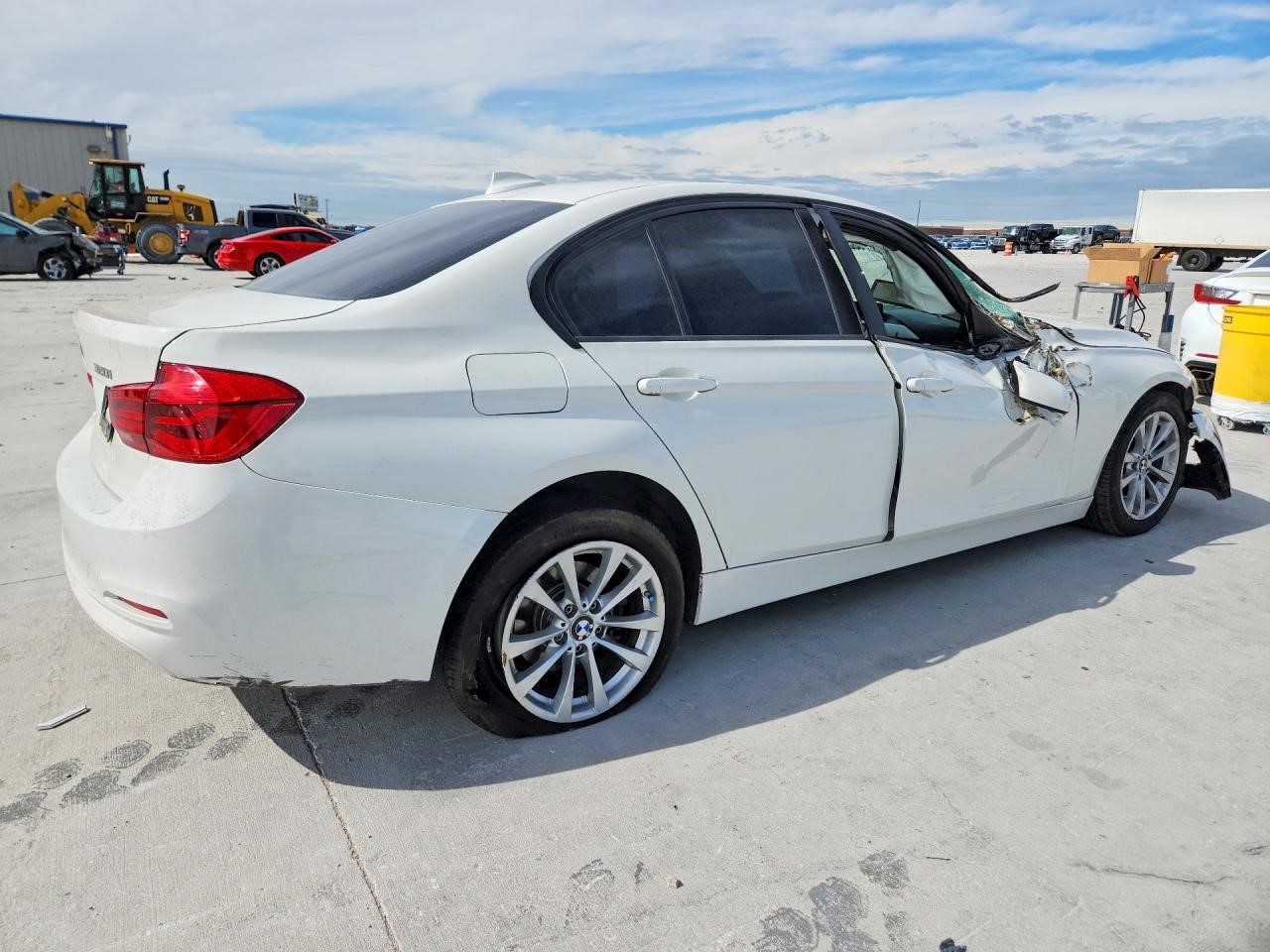 https://f005.backblazeb2.com/file/img-partshotlines-com/Inventory/EX881/Vehicle/12496_05.jpg