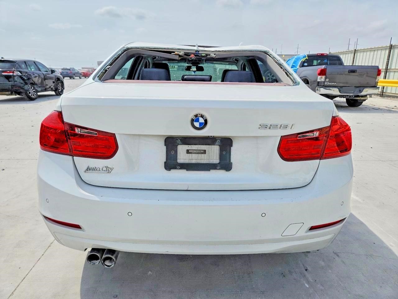 https://f005.backblazeb2.com/file/img-partshotlines-com/Inventory/EX881/Vehicle/12504_03.jpg