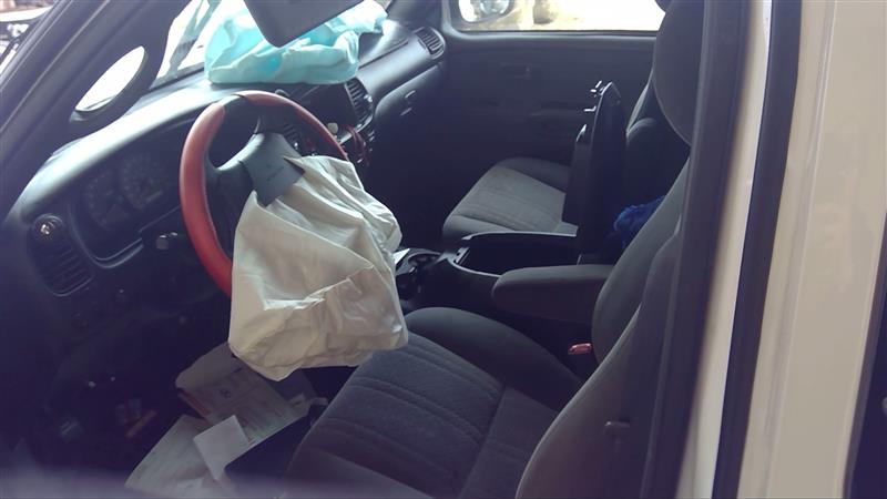 https://f005.backblazeb2.com/file/img-partshotlines-com/Inventory/EX890/Vehicle/11235_12.jpg