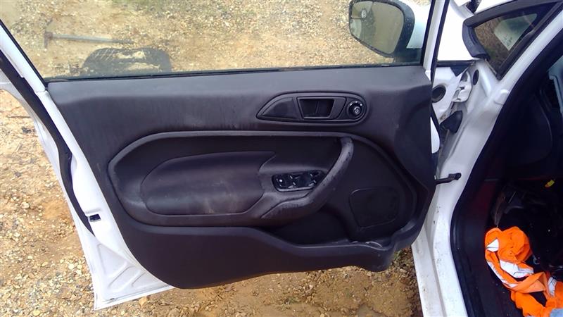 https://f005.backblazeb2.com/file/img-partshotlines-com/Inventory/EX890/Vehicle/11348_12.jpg