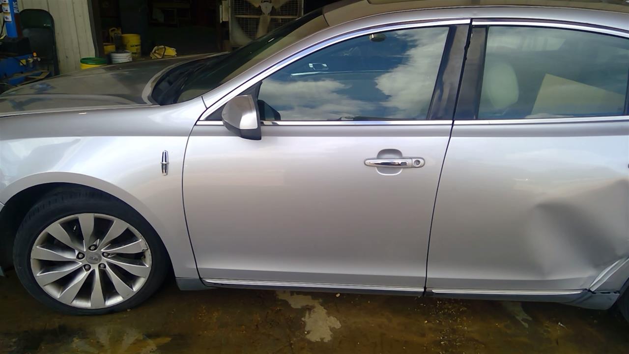 https://f005.backblazeb2.com/file/img-partshotlines-com/Inventory/EX890/Vehicle/11475_11.jpg