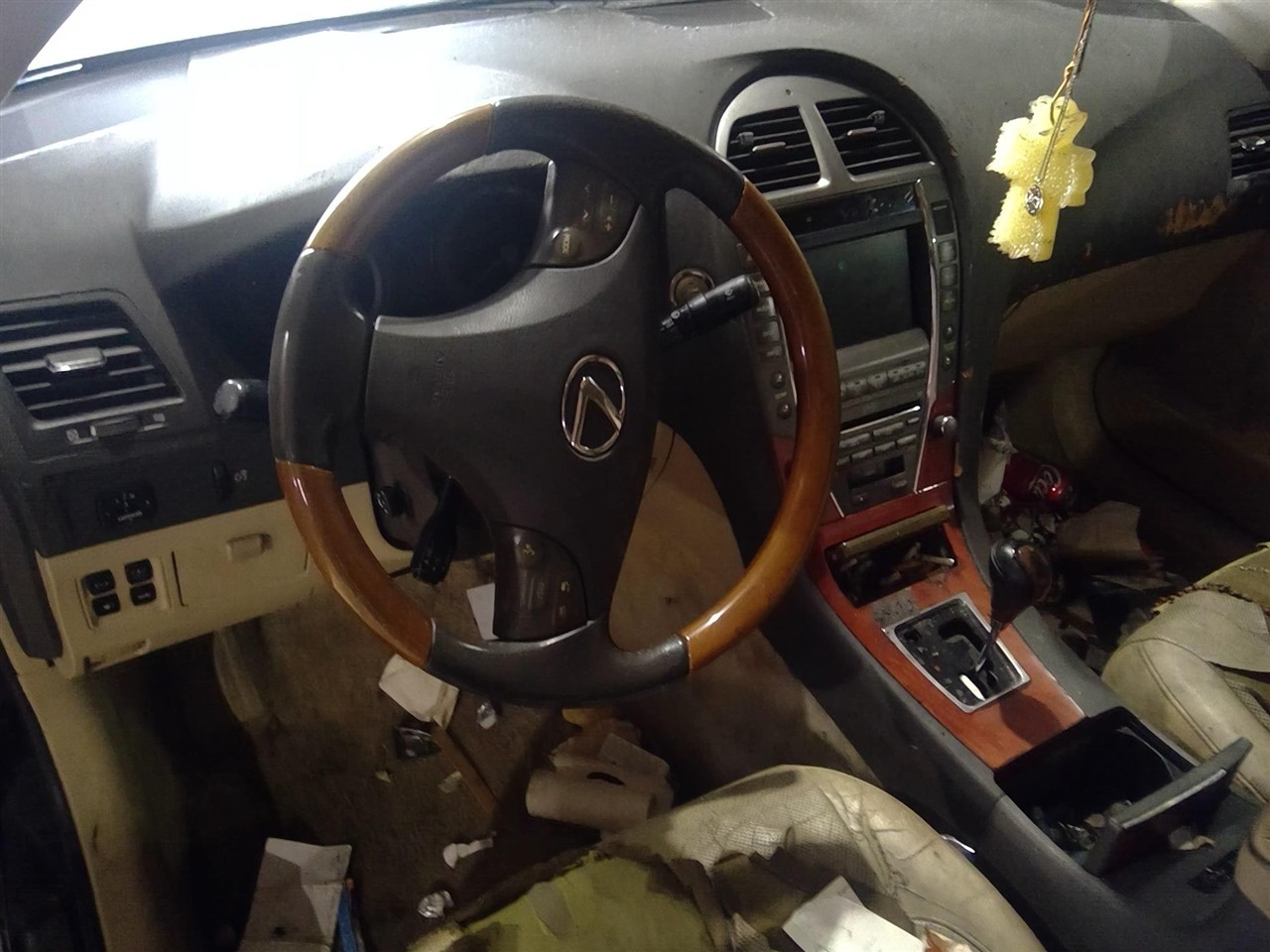 https://f005.backblazeb2.com/file/img-partshotlines-com/Inventory/EX890/Vehicle/11628_11.jpg
