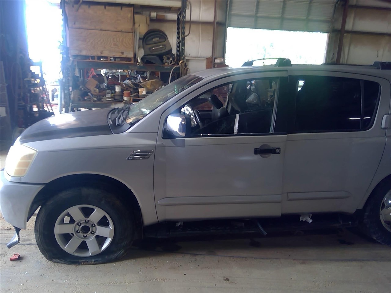 https://f005.backblazeb2.com/file/img-partshotlines-com/Inventory/EX890/Vehicle/11748_04.jpg