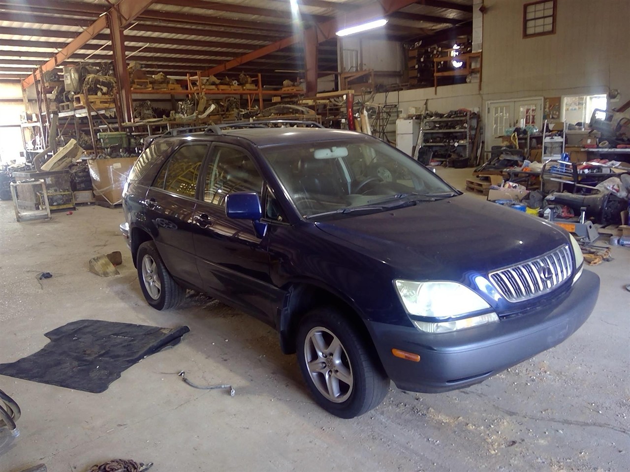 https://f005.backblazeb2.com/file/img-partshotlines-com/Inventory/EX890/Vehicle/11776_02.jpg