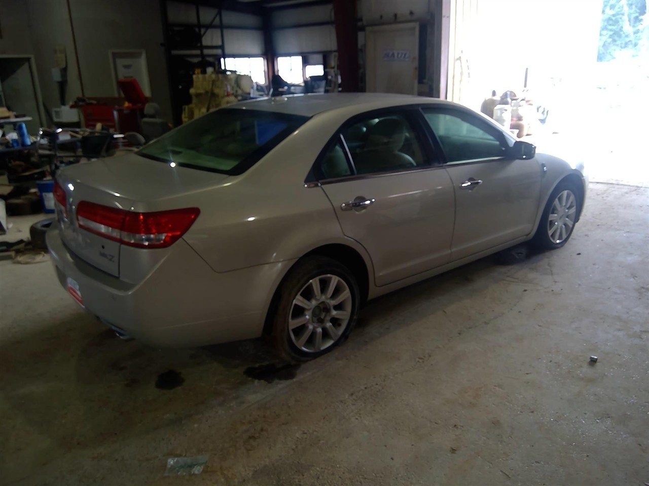 https://f005.backblazeb2.com/file/img-partshotlines-com/Inventory/EX890/Vehicle/11791_27.jpg