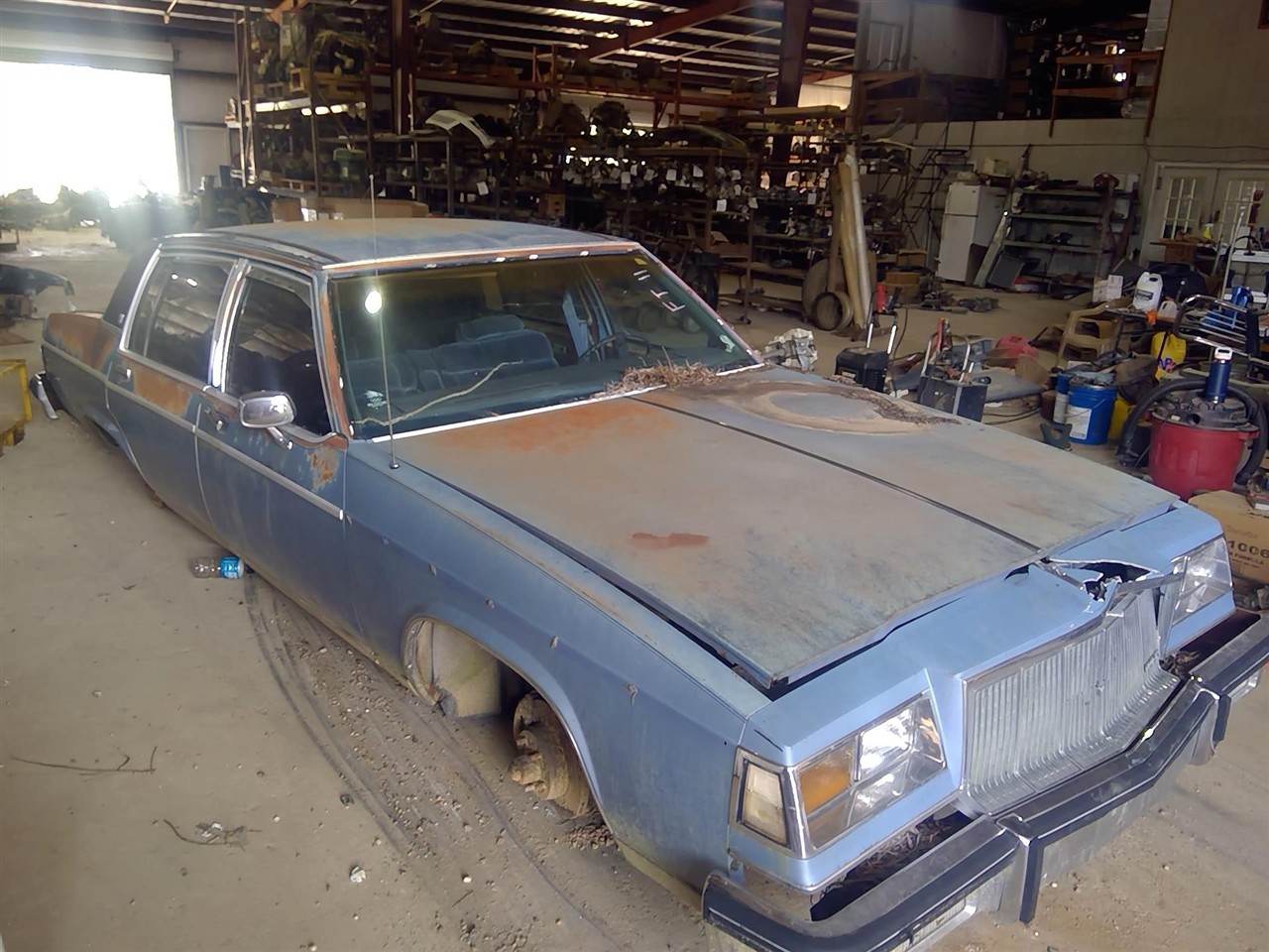 https://f005.backblazeb2.com/file/img-partshotlines-com/Inventory/EX890/Vehicle/11820_04.jpg