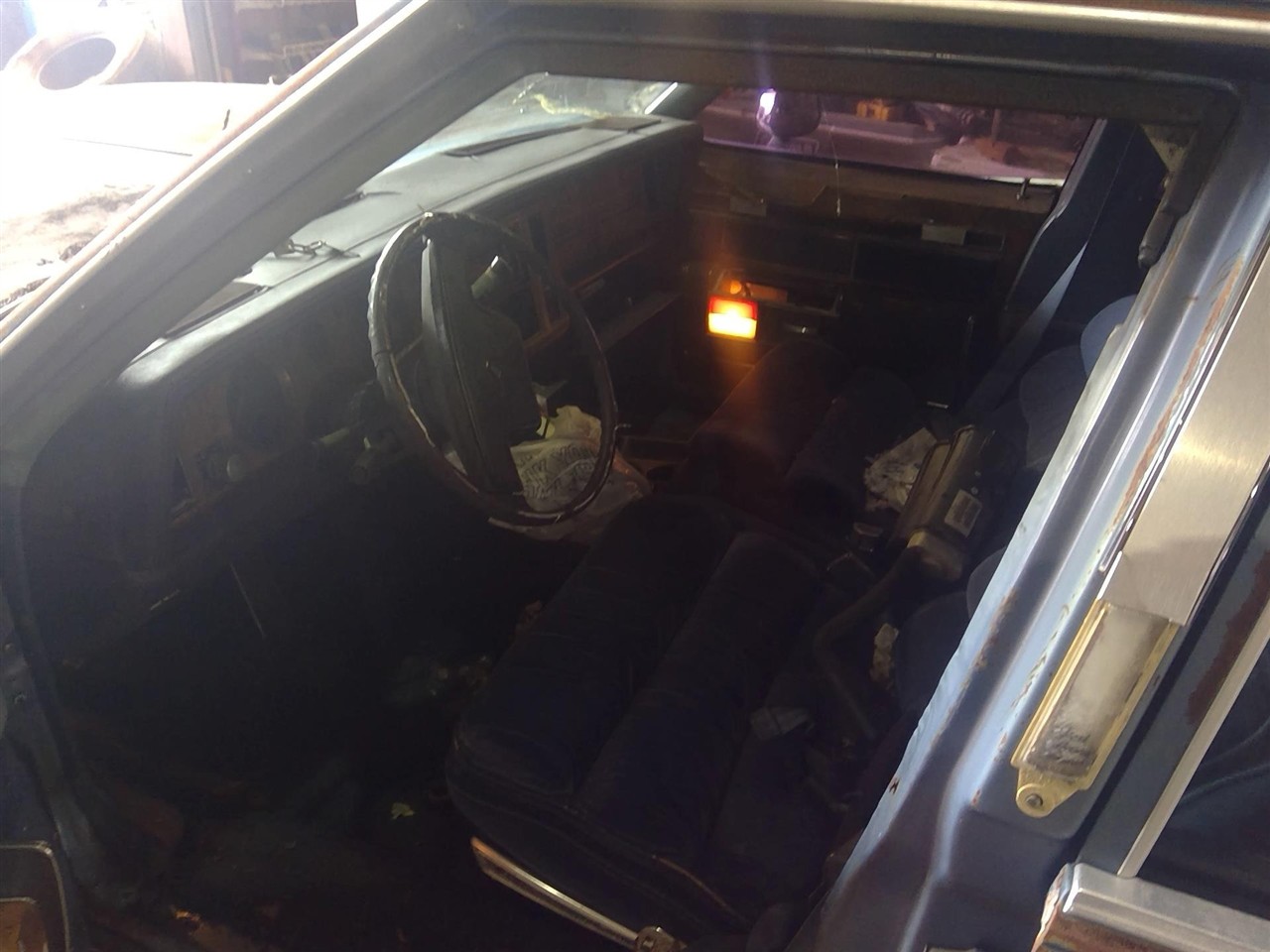 https://f005.backblazeb2.com/file/img-partshotlines-com/Inventory/EX890/Vehicle/11820_11.jpg