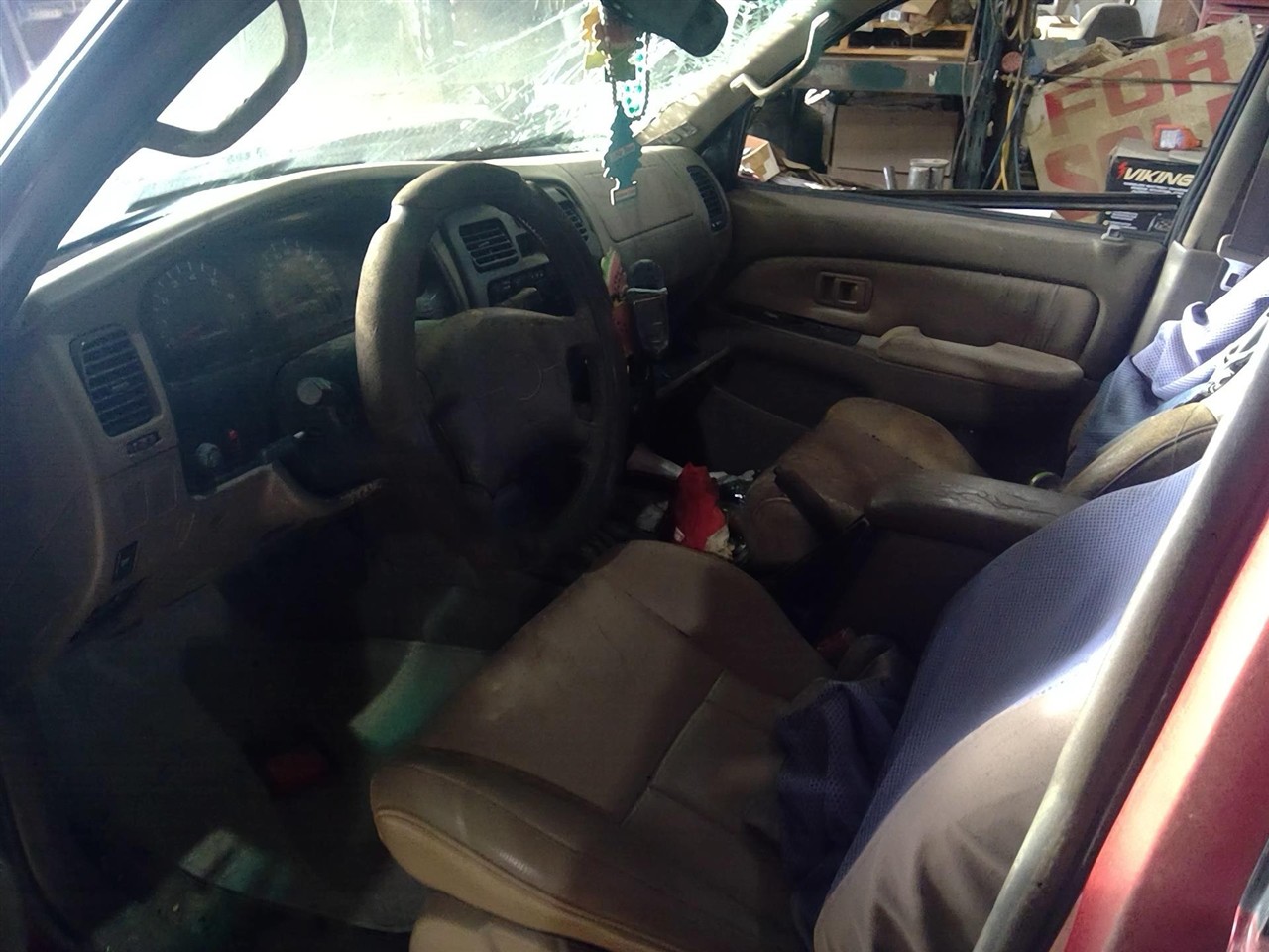 https://f005.backblazeb2.com/file/img-partshotlines-com/Inventory/EX890/Vehicle/11826_09.jpg