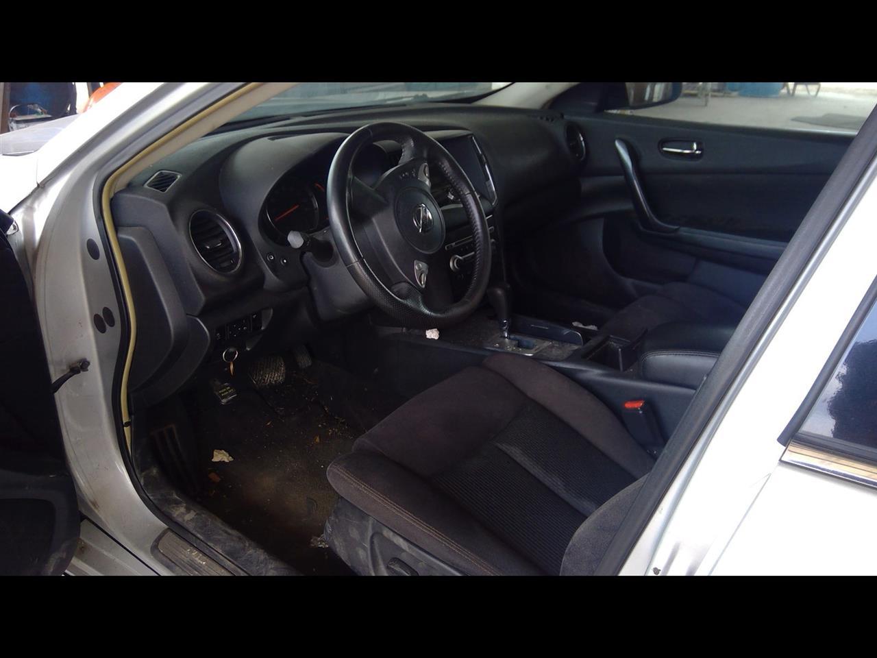 d/f/g/d/64290273-73f4-40d3-ae8f-93f7f164958a.jpg