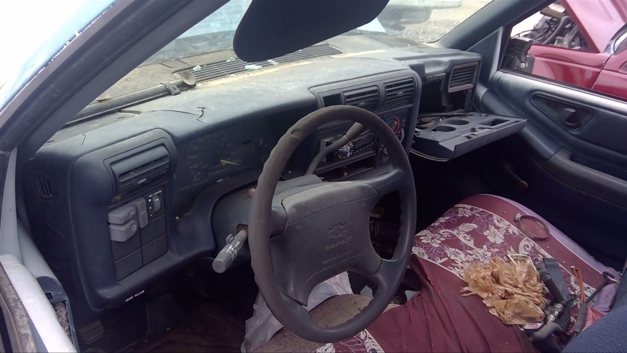 https://f005.backblazeb2.com/file/img-partshotlines-com/Inventory/EX921/Vehicle/6767_03.jpg