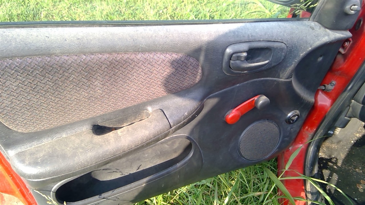 https://f005.backblazeb2.com/file/img-partshotlines-com/Inventory/EX921/Vehicle/6858_02.jpg