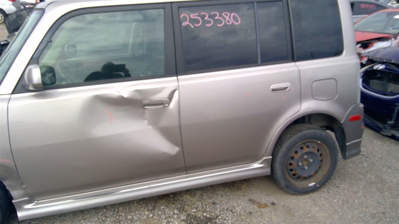https://f005.backblazeb2.com/file/img-partshotlines-com/Inventory/EX921/Vehicle/6990_02.jpg