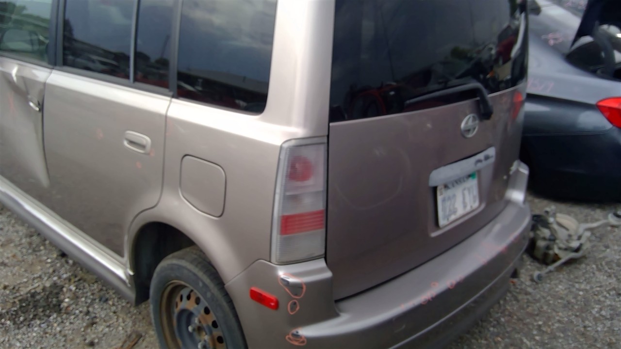 https://f005.backblazeb2.com/file/img-partshotlines-com/Inventory/EX921/Vehicle/6990_03.jpg