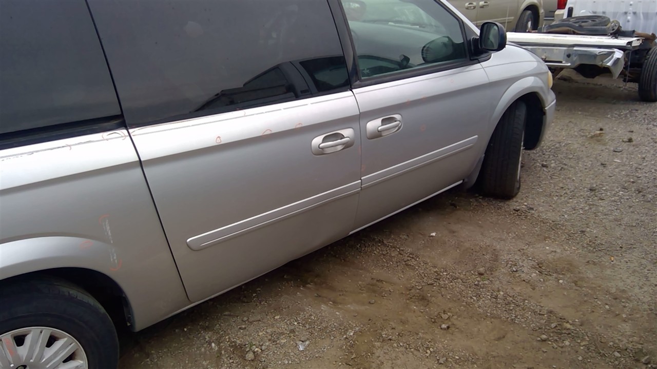 https://f005.backblazeb2.com/file/img-partshotlines-com/Inventory/EX921/Vehicle/7018_08.jpg