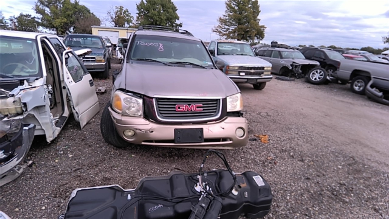 https://f005.backblazeb2.com/file/img-partshotlines-com/Inventory/EX921/Vehicle/7049_09.jpg