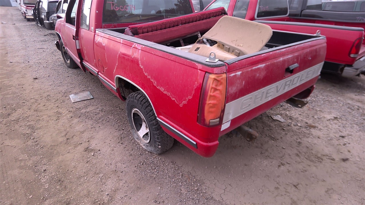 https://f005.backblazeb2.com/file/img-partshotlines-com/Inventory/EX921/Vehicle/7210_04.jpg