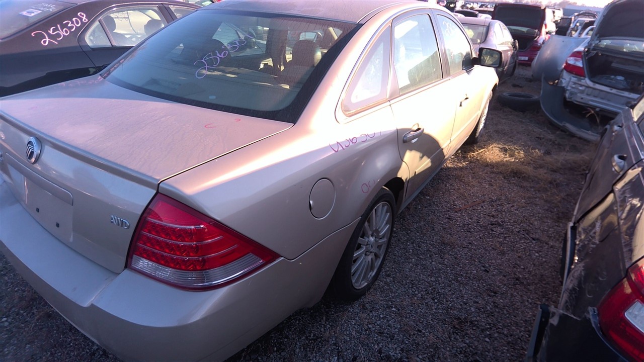 https://f005.backblazeb2.com/file/img-partshotlines-com/Inventory/EX921/Vehicle/7303_06.jpg