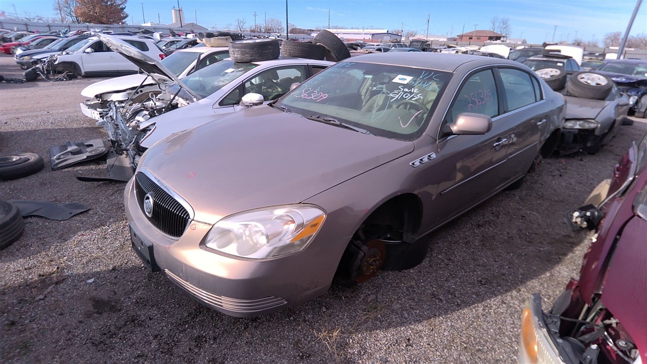 https://f005.backblazeb2.com/file/img-partshotlines-com/Inventory/EX921/Vehicle/7305_03.jpg