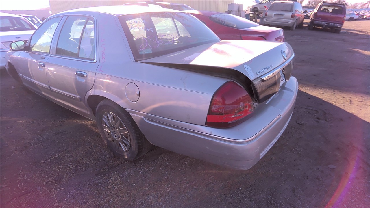 https://f005.backblazeb2.com/file/img-partshotlines-com/Inventory/EX921/Vehicle/7309_06.jpg