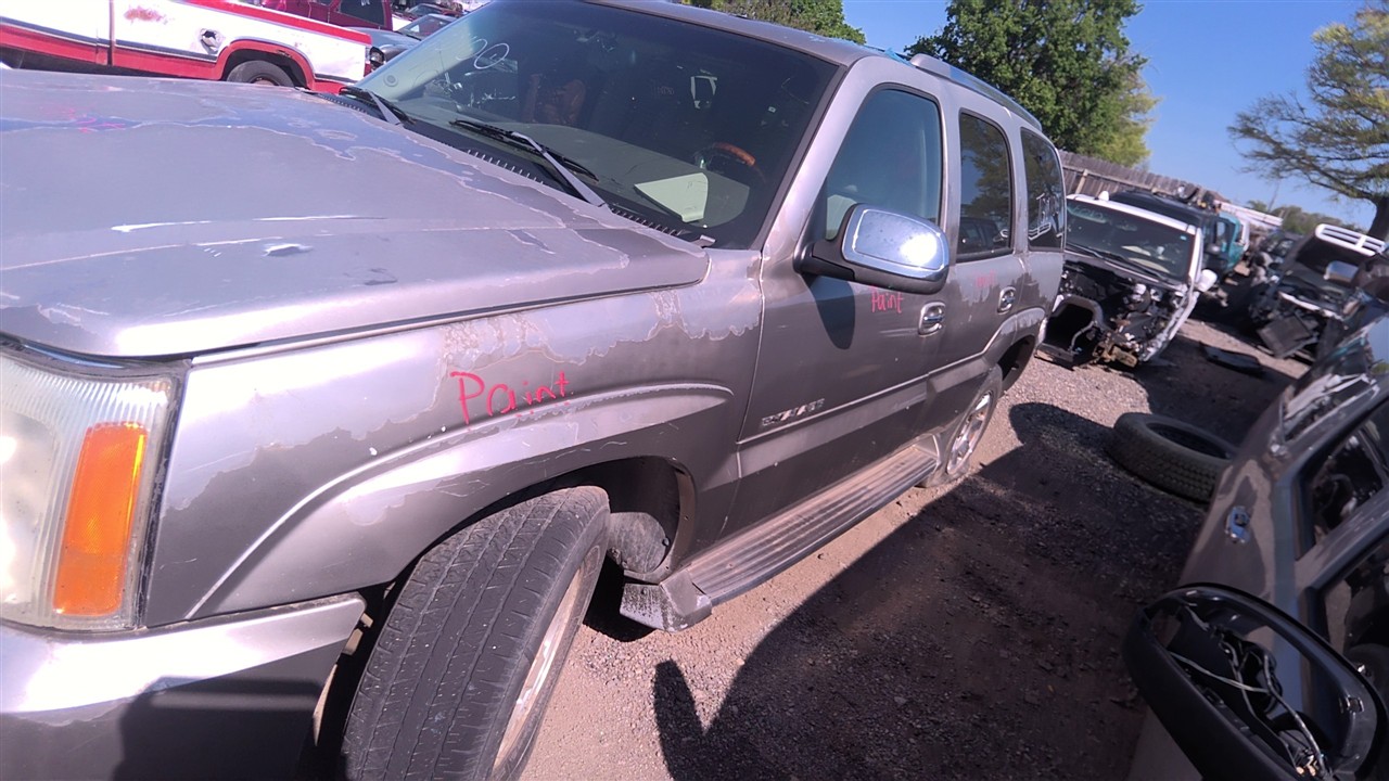 https://f005.backblazeb2.com/file/img-partshotlines-com/Inventory/EX921/Vehicle/7352_03.jpg