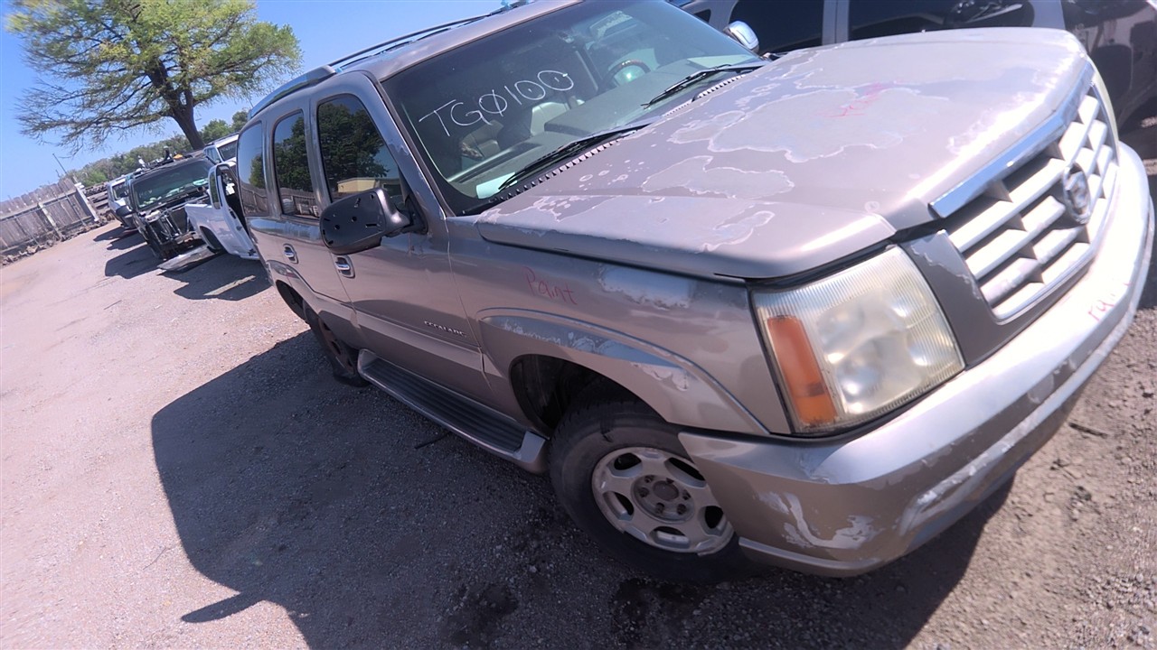https://f005.backblazeb2.com/file/img-partshotlines-com/Inventory/EX921/Vehicle/7352_07.jpg