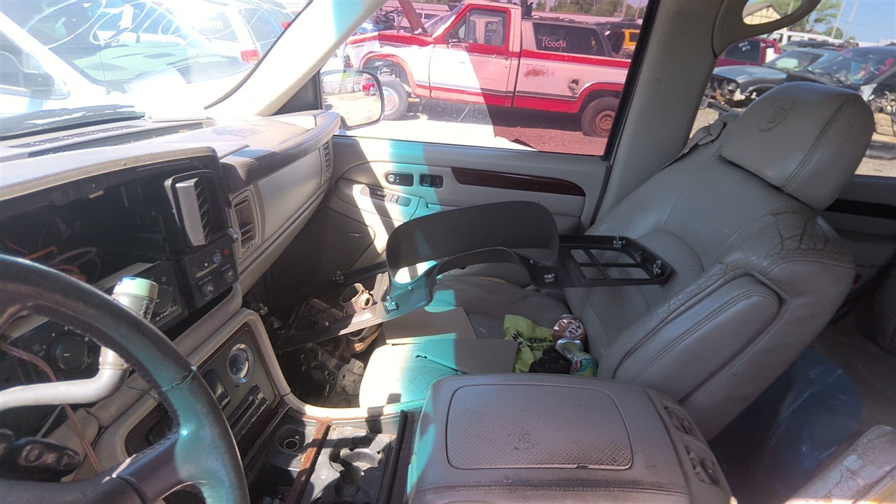 https://f005.backblazeb2.com/file/img-partshotlines-com/Inventory/EX921/Vehicle/7352_11.jpg