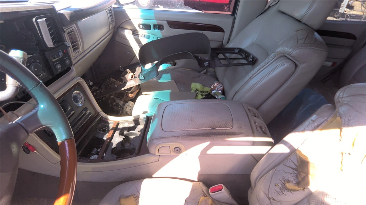 https://f005.backblazeb2.com/file/img-partshotlines-com/Inventory/EX921/Vehicle/7352_12.jpg