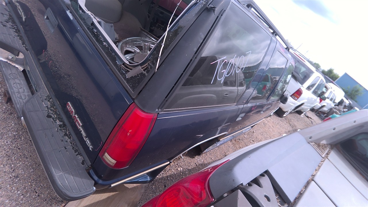 https://f005.backblazeb2.com/file/img-partshotlines-com/Inventory/EX921/Vehicle/7358_05.jpg