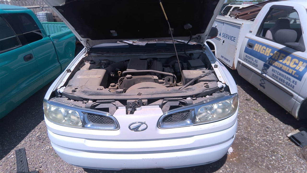 https://f005.backblazeb2.com/file/img-partshotlines-com/Inventory/EX921/Vehicle/7370_01.jpg