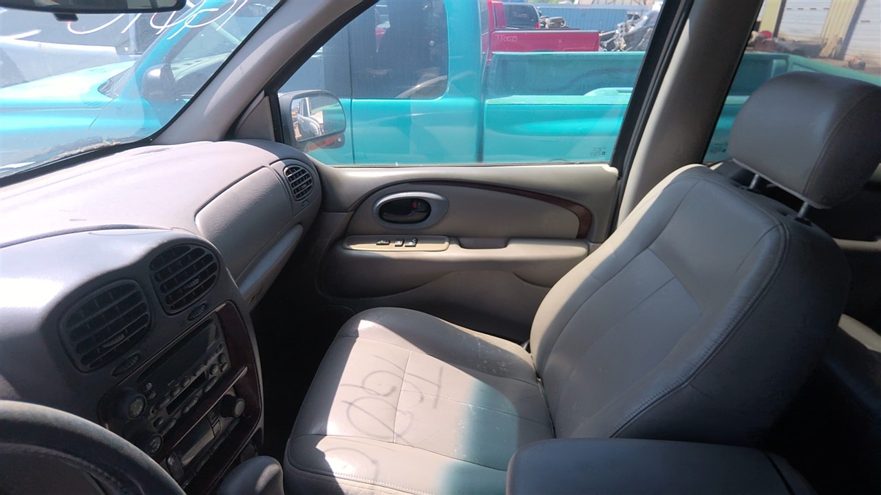 https://f005.backblazeb2.com/file/img-partshotlines-com/Inventory/EX921/Vehicle/7370_12.jpg