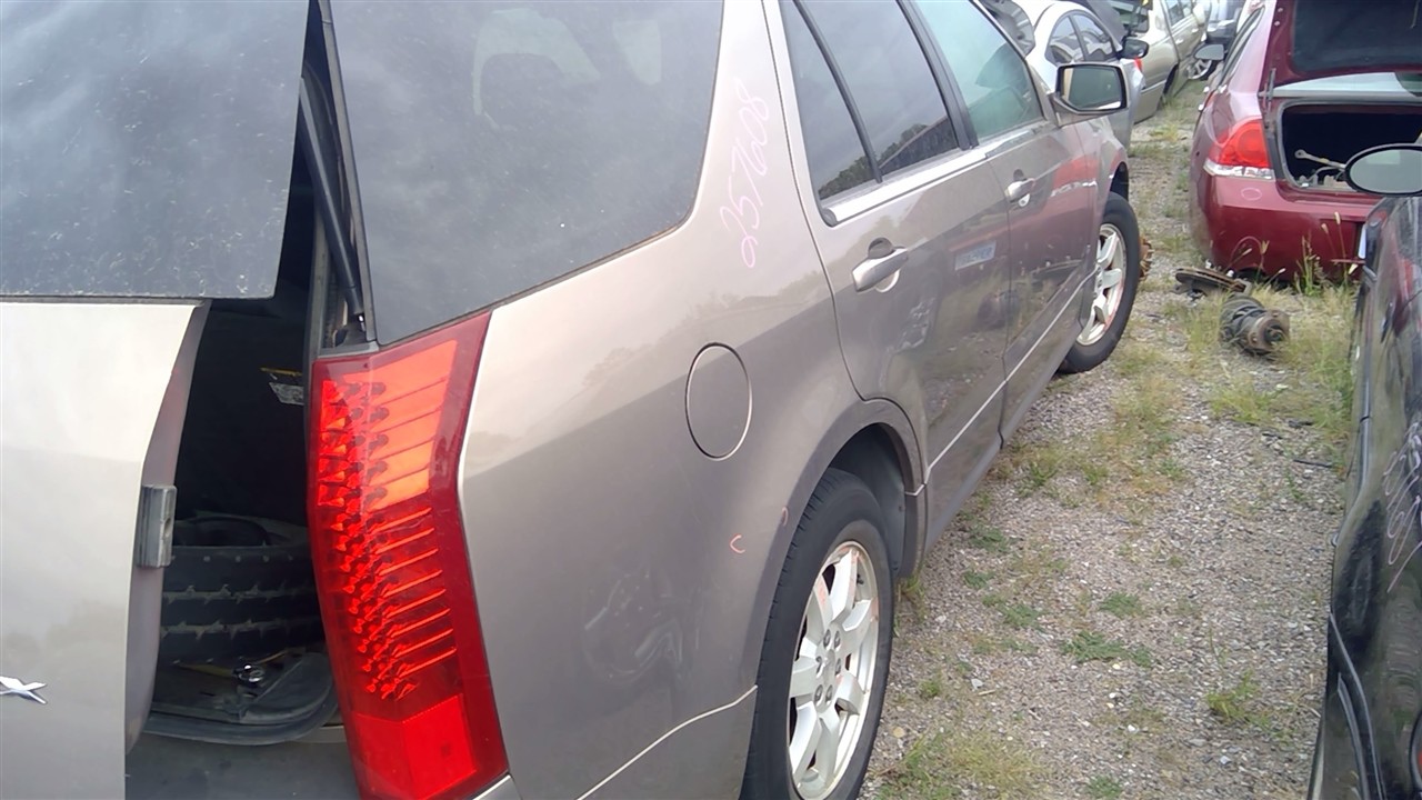 https://f005.backblazeb2.com/file/img-partshotlines-com/Inventory/EX921/Vehicle/7371_03.jpg