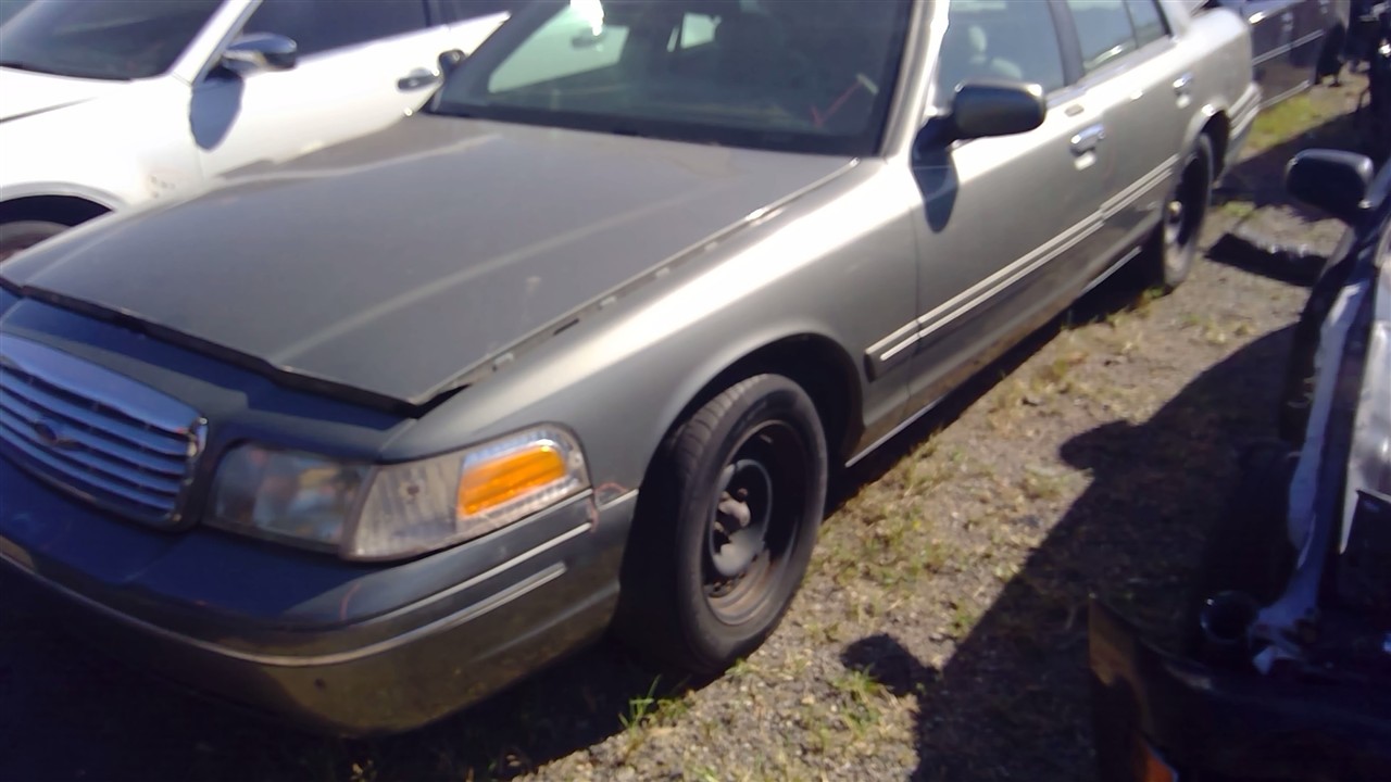https://f005.backblazeb2.com/file/img-partshotlines-com/Inventory/EX921/Vehicle/7520_01.jpg