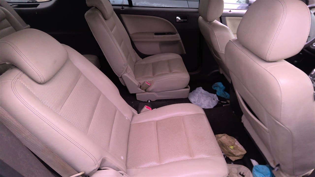 https://f005.backblazeb2.com/file/img-partshotlines-com/Inventory/EX921/Vehicle/7535_12.jpg
