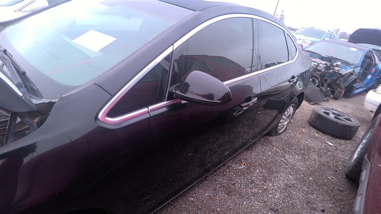 https://f005.backblazeb2.com/file/img-partshotlines-com/Inventory/EX921/Vehicle/7544_11.jpg