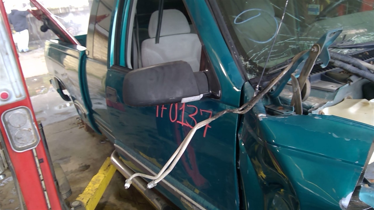 https://f005.backblazeb2.com/file/img-partshotlines-com/Inventory/EX921/Vehicle/7555_02.jpg