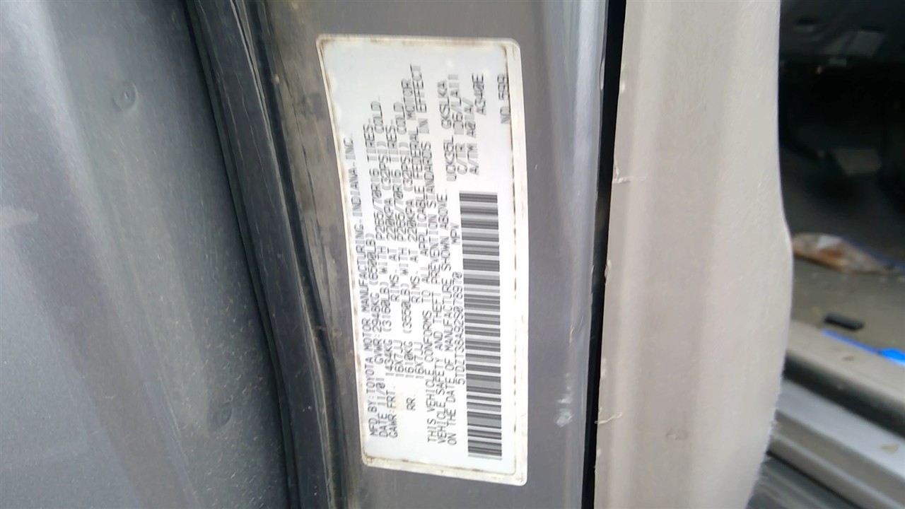 https://f005.backblazeb2.com/file/img-partshotlines-com/Inventory/EX921/Vehicle/7560_01.jpg