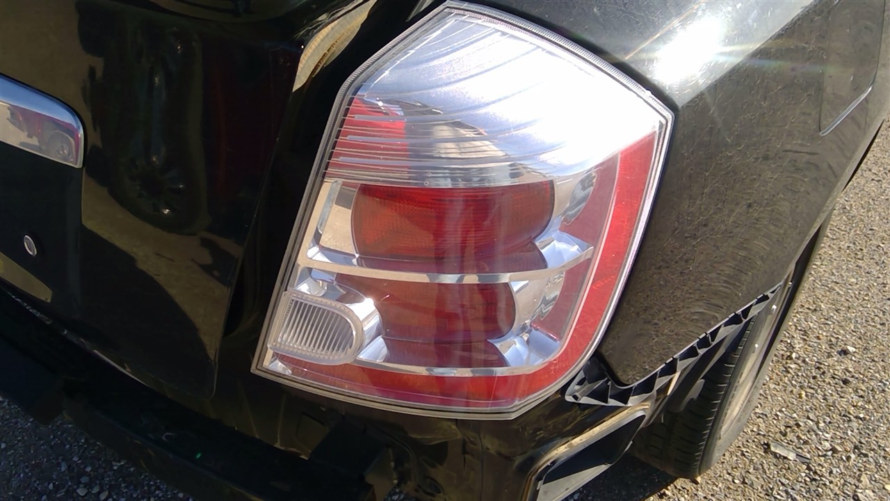 https://f005.backblazeb2.com/file/img-partshotlines-com/Inventory/EX921/Vehicle/7571_08.jpg