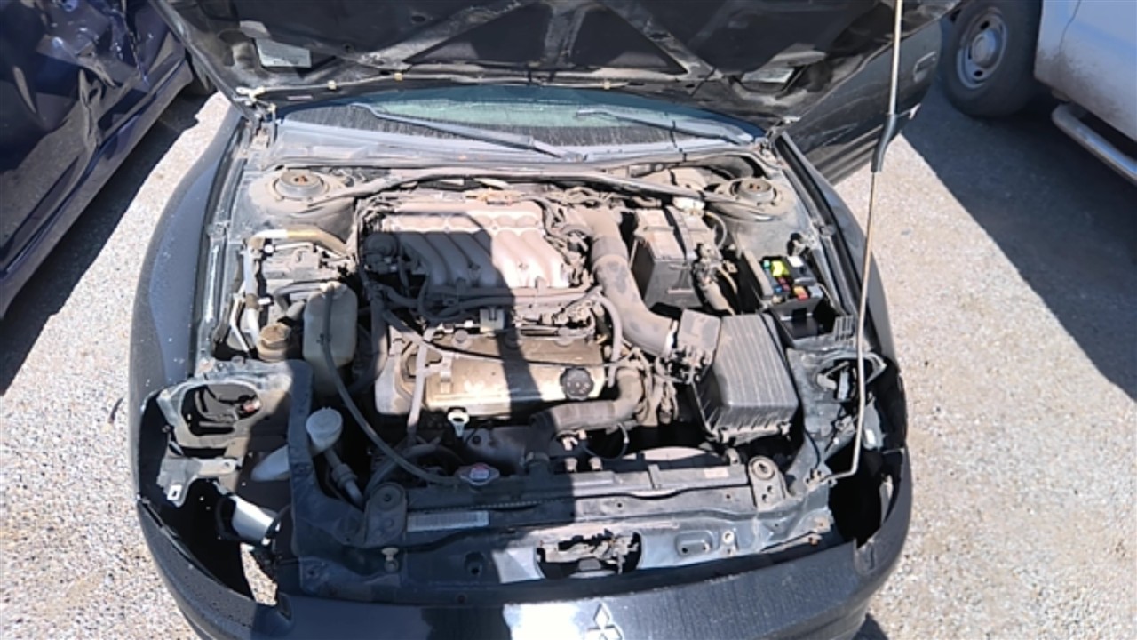 https://f005.backblazeb2.com/file/img-partshotlines-com/Inventory/EX921/Vehicle/7582_01.jpg