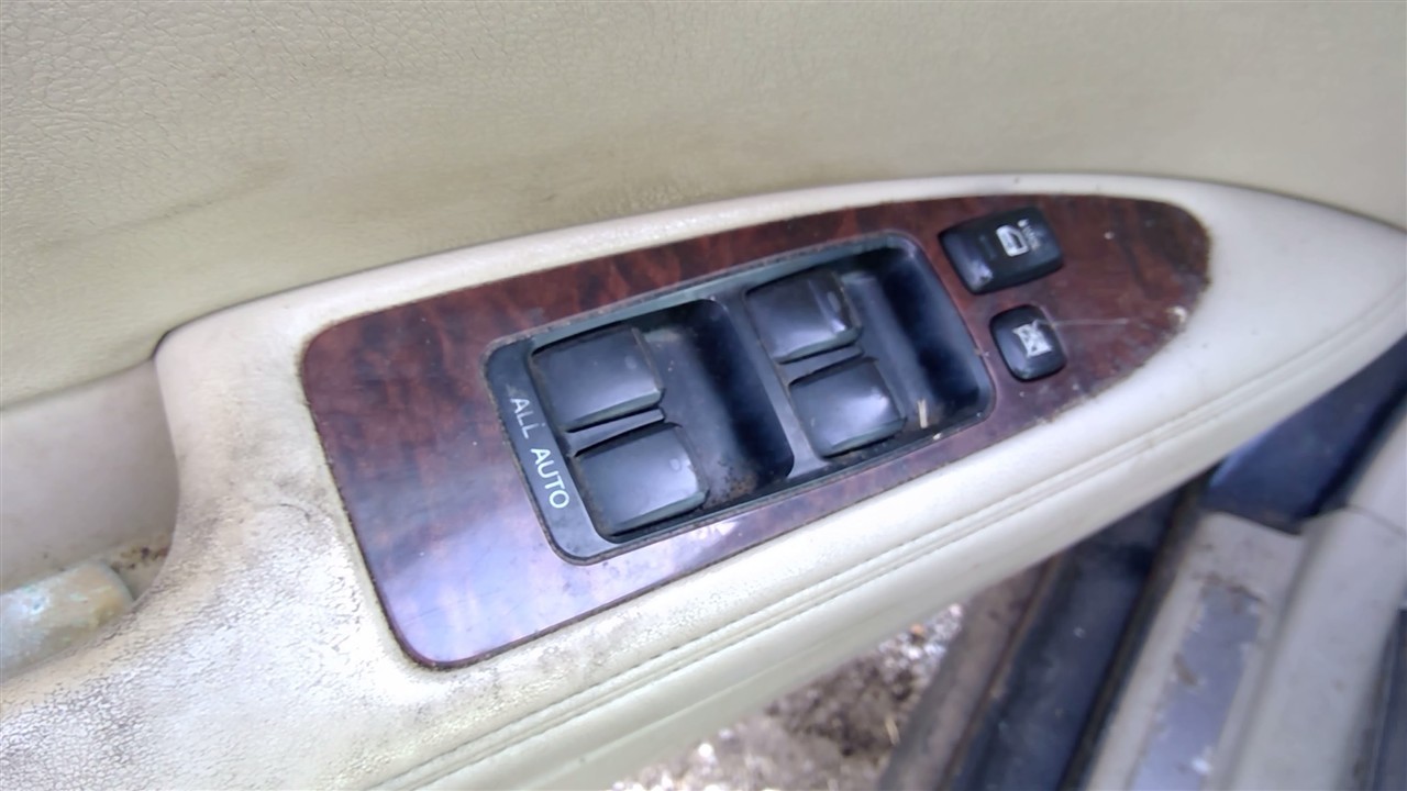 https://f005.backblazeb2.com/file/img-partshotlines-com/Inventory/EX921/Vehicle/7635_04.jpg