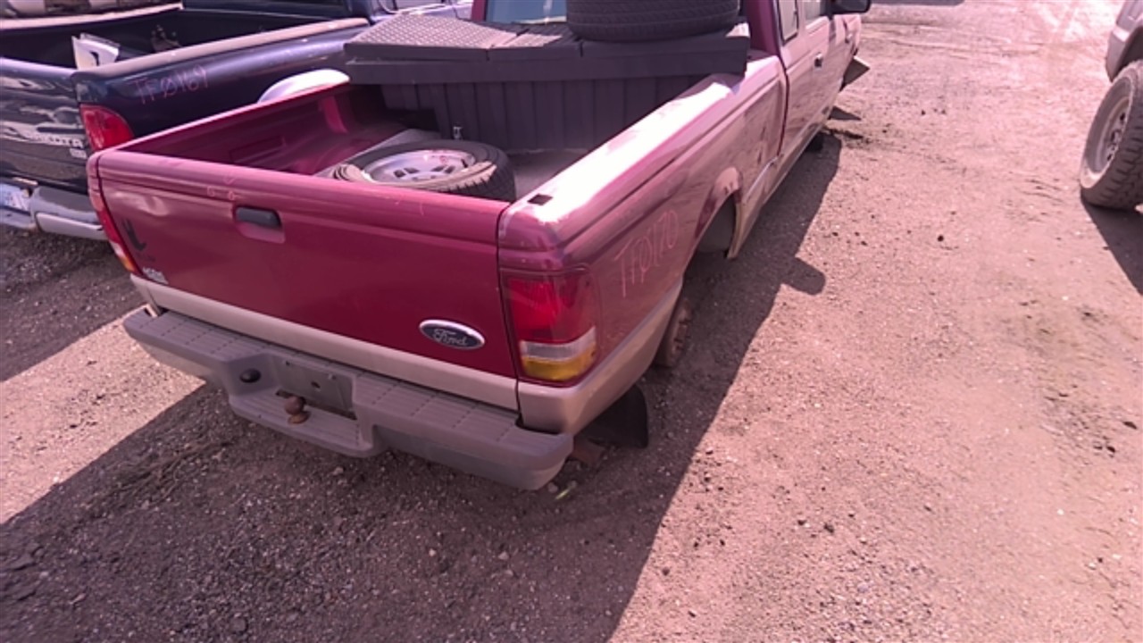 https://f005.backblazeb2.com/file/img-partshotlines-com/Inventory/EX921/Vehicle/7645_06.jpg