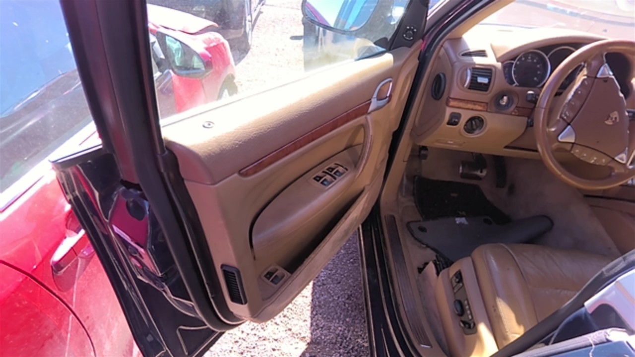 https://f005.backblazeb2.com/file/img-partshotlines-com/Inventory/EX921/Vehicle/7646_08.jpg